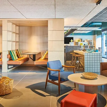 Ibis Budget Porte De La Chapelle - Arena 2*
