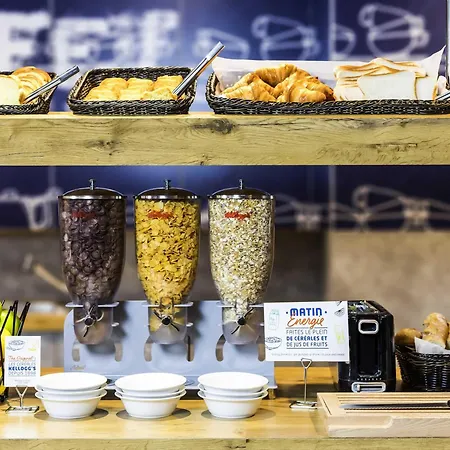 Ibis Budget Porte De La Chapelle - Arena Párizs