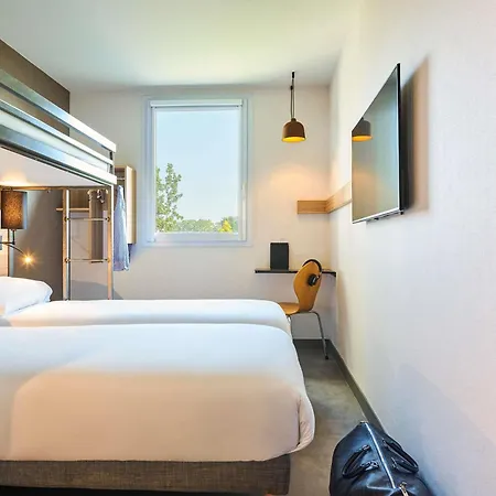 Hotel Ibis Budget Porte De La Chapelle - Arena Paris